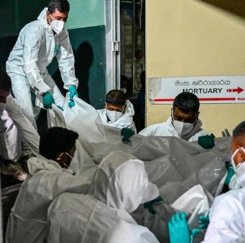 ගෞරවාන්විතව තම මව්බිම වෙත යන ඉරාන නාවික දේහයන්!