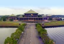 විපක්ෂයේ පක්ෂ නායකයින් රැස්වෙයි