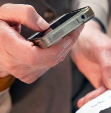 අනීතිකව ඉන්ධන රැස් කරන අය ගැන දැනුම් දෙන්න දුරකතන අංක 2 ක්