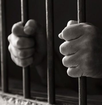 ඉන්ධන ළඟ තබාගත් අයකුට මාස දෙකක සිර දඬුවමක්