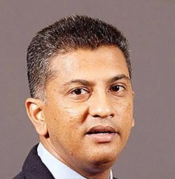 රොෂාන්ගේ කතාවේ යටි පෙළ