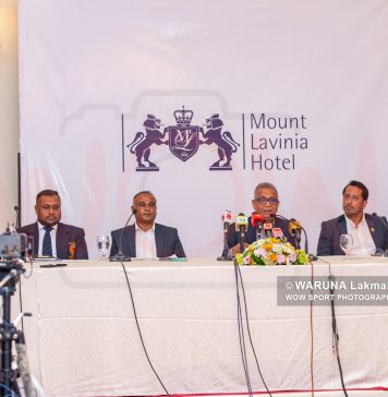 ගල්කිස්ස මහා හෝටලයේ සහ පිහිණුම් අතර අසූ හත් වසක් නොකැඩී පවතින මුහුදු දීගය