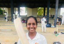 ගාල්ලේ සුමුදුගෙන් හම්බන්තොටට රළු ප්රහාරයක්