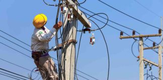 විදුලිබල සේවකයින් සියලු සේවාවලින් ඉවත්වීමට තීරණයක්