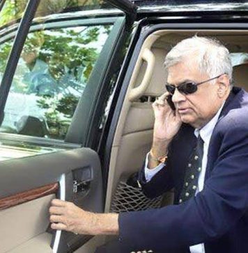 Exclusive : හිටපු ජනපති රනිල් සැත්කමක් සඳහා සිංගප්පූරුවට !