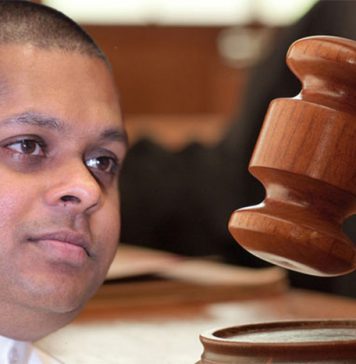 සජීන් ද වාස්ට අධිචෝදනා