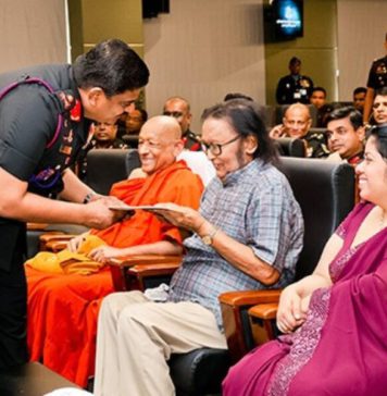 ශ්රී ලංකා යුද්ධ හමුදා ගීතය නිර්මාණය කළ ශිල්පීන් ඇගයීමට ලක්වෙයි