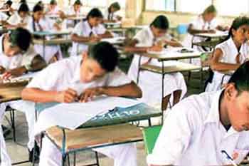 උසස් පෙළ ප්රතිඵල අනුව දිවයිනේ විශිෂ්ටයෝ