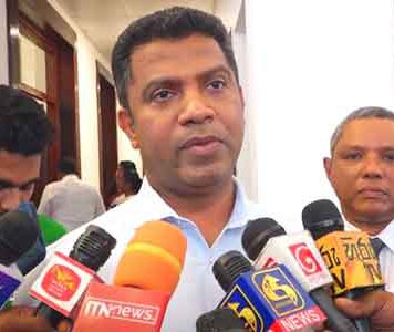 සෞඛ්ය ඇමතිගෙන් GMOAට අභියෝගයක්