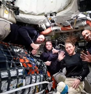 සඳ වටා යන ගමන – මිනිත්තු 40ක් පෘථිවිය සමඟ සබඳතා බිඳ වැටෙයි