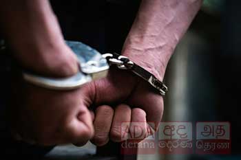 අයිස් සහ හෙරොයින් කිලෝ ගණනක් සමඟ මත්ද්රව්ය ජාවාරම්කරුවෙකු මාට්ටු