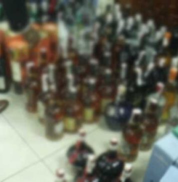 රු. කෝටි 2කට අධික වටිනාකමකින් යුත් විදෙස් මත්පැන් තොගයක් කොළඹින් වටලයි