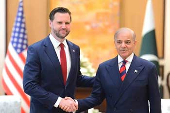 අමෙරිකානු උප ජනාධිපති ජේ.ඩී වෑන්ස් පාකිස්තාන අගමැති හමුවෙයි