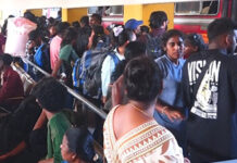 ගම්බිම් බලා යන ජනතාවට අදත් විශේෂ බස් රථ සහ දුම්රිය සේවා