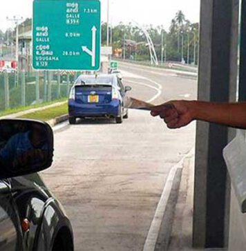 දින 3කදී අධිවේගයේ ආදායම රු මිලියන 163 පනී