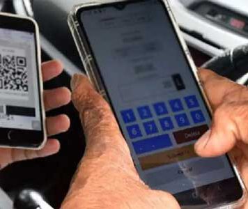 අද මධ්යම රාත්රියේ සිට පෙට්රල් වාහන සඳහා යළිත් QR ක්රමය