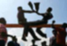 ආණමඩුව කරඹෑවේ අවුරුදු උත්සවයේදී ගැටුමක් – හතක් රෝහලේ