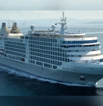 සිල්වර් ඩෝන් සුඛෝපභෝගී නෞකාවේ ශ්රී ලංකා සංචාරය