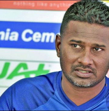 අවිශ්ක 19න් පහළ පුහුණුකරු තනතුරෙන් ඉල්ලා අස්වෙලා