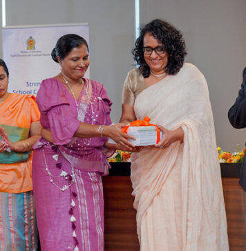 දරුවෙකුට ආදරය, රැකවරණය ලබා දෙන විශ්වාසදායක තැනක් බවට පාසල පත් කිරීම අපේ අරමුණයි – අගමැති – Saru News | සිංහල