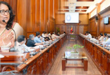 දිට්වා ආපදා වන්දි ලබා දීම සහ ප්රතිසංස්කරණ කටයුතු කඩිනම් කරන්න – අගමැති – Saru News | සිංහල