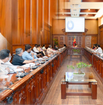 දිට්වා ආපදා වන්දි ලබා දීම සහ ප්රතිසංස්කරණ කටයුතු කඩිනම් කරන්න – අගමැති – Saru News | සිංහල