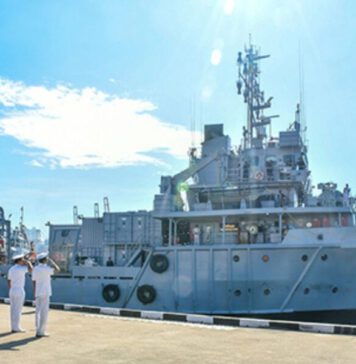 ‘INS NIREEKSHAK’ යුද නෞකාව කොළඹට