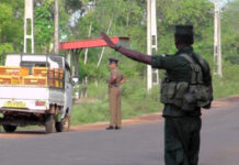 අභිරහස් ලෙස අසුරා ප්රවාහනය කරමින් තිබූ පුපුරන ද්රව්ය තොගයක් අත්අඩංගුවට… – Saru News | සිංහල