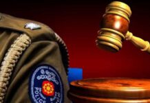 රට පැන්න පාතාලයන් සමග කුඩු ඩීල් දැමූ පොලිසියේ සෙට් එකකට රටයාම තහනම් කරයි