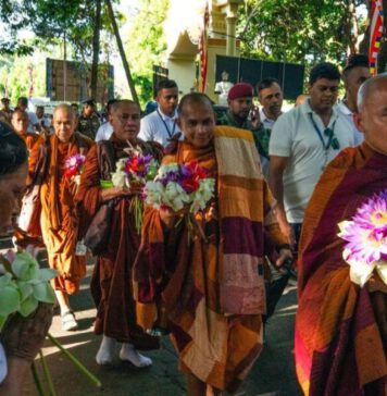 සාම පාද යාත්රාවේ තෙවැනි දිනය අද යි