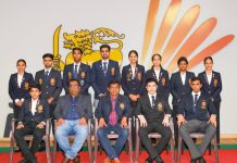 චීනෙ පොටෝ එකෙන් විතරක් ගිය පුහුණුකරුවෙක්..