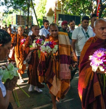 “එහි පස්සිකෝ” සාම පාගමන දඹුල්ලෙන් ඇරඹේ! (PHOTOS)