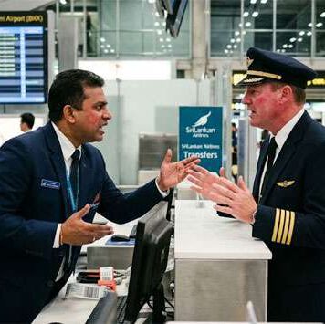 බැංකොක් ගුවන්තොටුපළේදී ශ්රී ලංකන් ගුවන් සේවයේ නිලධාරියෙකු සහ නියමුවෙකු අතර ගැටුමක්..