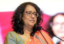 විපක්ෂයේ ප්රධාන අරමුණ බලය අල්ලා ගැනීම : අගමැති හරිනි