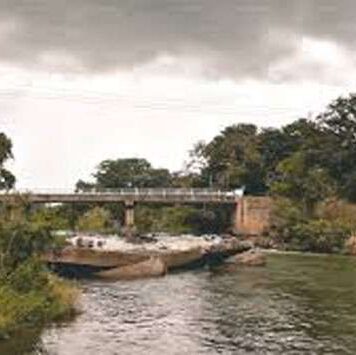 දැදුරු ඔය ඛේදවාචකයෙන් මියගිය තවත් දෙදෙනෙකුගේ මළ සිරුරු සොයා ගැනේ; මරණ සංඛ්යාව 8 දක්වා ඉහළට