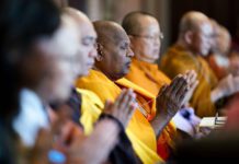 ගෝලීය සාමය සහ ස්ථාවරත්වයට ආශිර්වාද ලබා ගැනීමේ විශේෂ බෞද්ධ ආගමික වැඩසටහනක්!