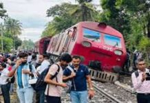 “සාගරිකා” දුම්රිය පීලි පැනීම නිසා විකල්ප ප්රවාහන කටයුතු දියත් කෙරේ!