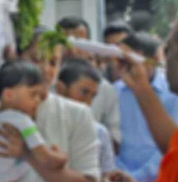 හිසතෙල් ගෑමේ රාජ්ය මහෝත්සවය අද මහනුවරදී