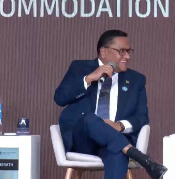 අපි වගකීමෙන් කියනවා අපේ ජයකොඩි ඇමතිතුමා පුද්ගලික ලාබයක් බලාගෙන වරදක් කරලා නෑ – ඇමති විජිත